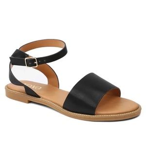 XoXo Sandals